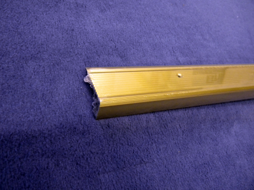Treppenkantenprofil, aluminium, gelocht, 45x23, 100cm, gold-eloxiert